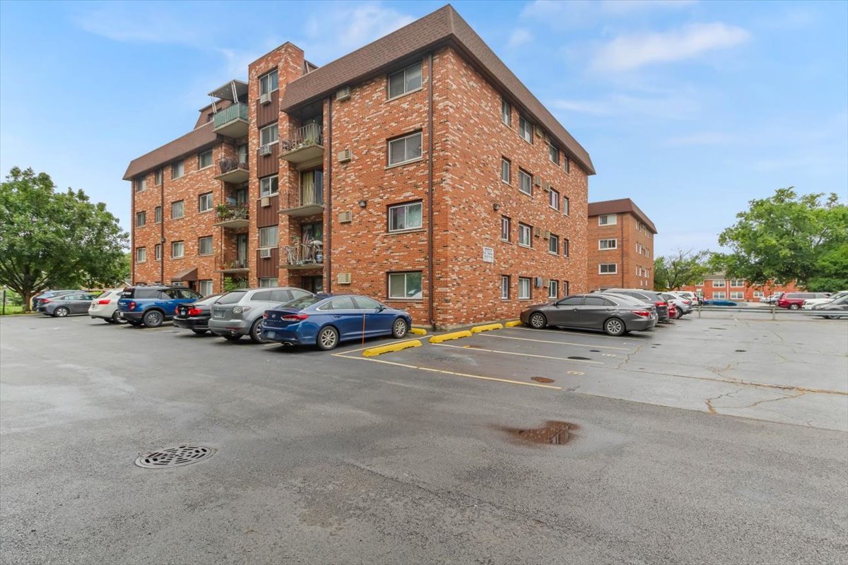 7110 West 93rd Pl Unit 4C  