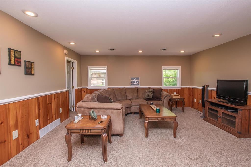 4016 Bayview Road Beaverton, MI 48612 - Photo 10 of 21 Gallery Image 10