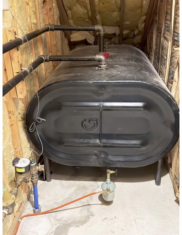 47 Gibbs Street Worcester, MA 01607 - Photo 6 of 22