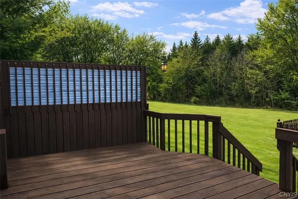 $389,000 | 584 Stoneleigh Road, Oneida, NY 13421