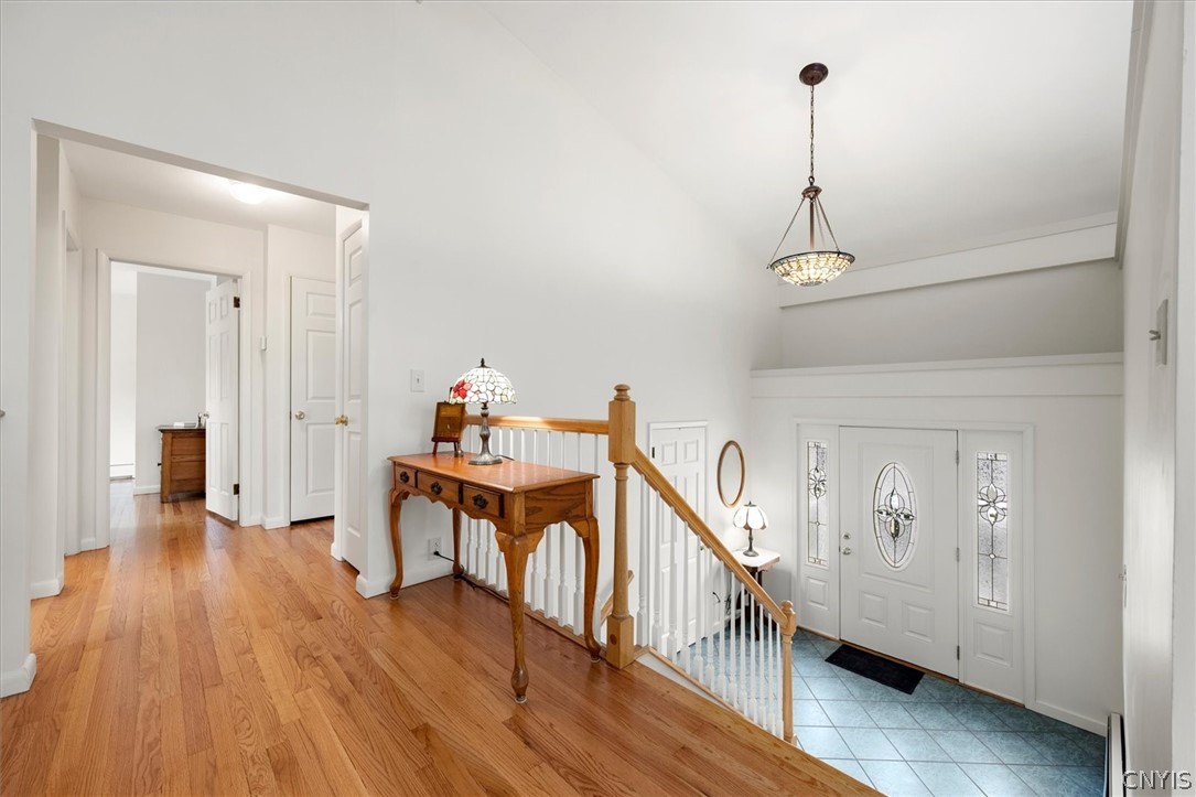 584 Stoneleigh Road Oneida, NY 13421 - Photo 21 of 49 Foyer