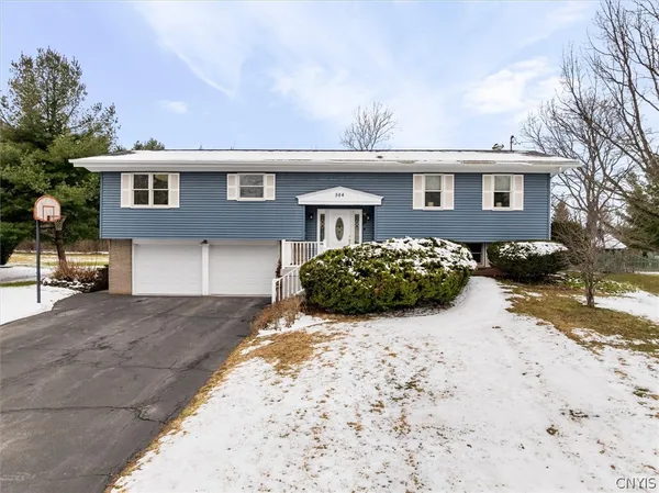 $389,000 | 584 Stoneleigh Road, Oneida, NY 13421