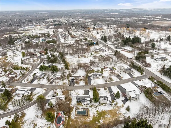 $389,000 | 584 Stoneleigh Road, Oneida, NY 13421