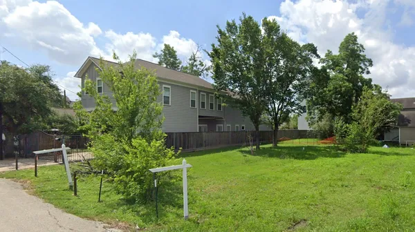 $250,000 | 4309 Allen Street, Houston, TX 77007