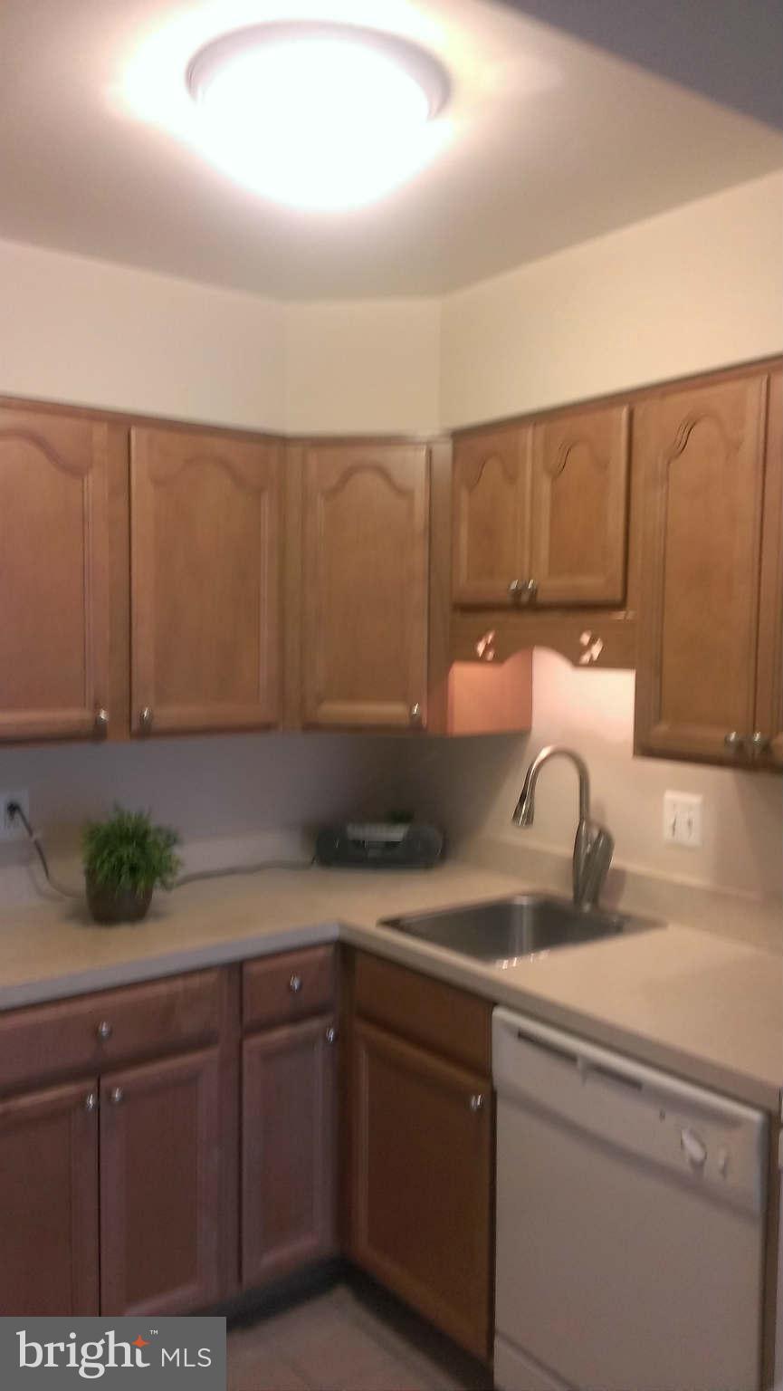 3226 Spartan Road, Unit 1B2 Olney, MD 20832 - Photo 3 of 7 Kitchen