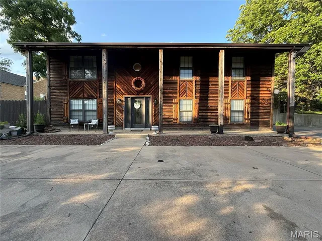 $399,000 | 10755 Kennerly Road, Sunset Hills, MO 63128