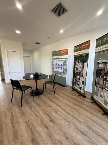 $2,900 | 421 Southwest 1st Street, Unit 421, Florida City, FL 33034