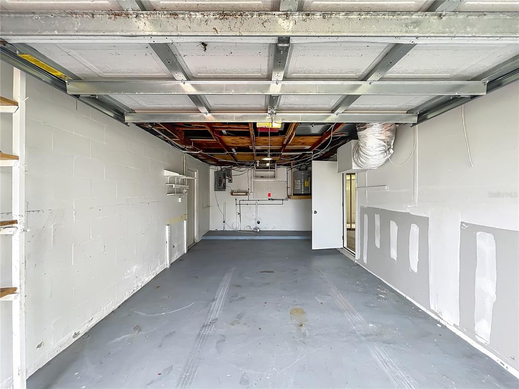 6632 Sierra Terrace New Port Richey, FL 34652 - Photo 28 of 49 a view of a garage