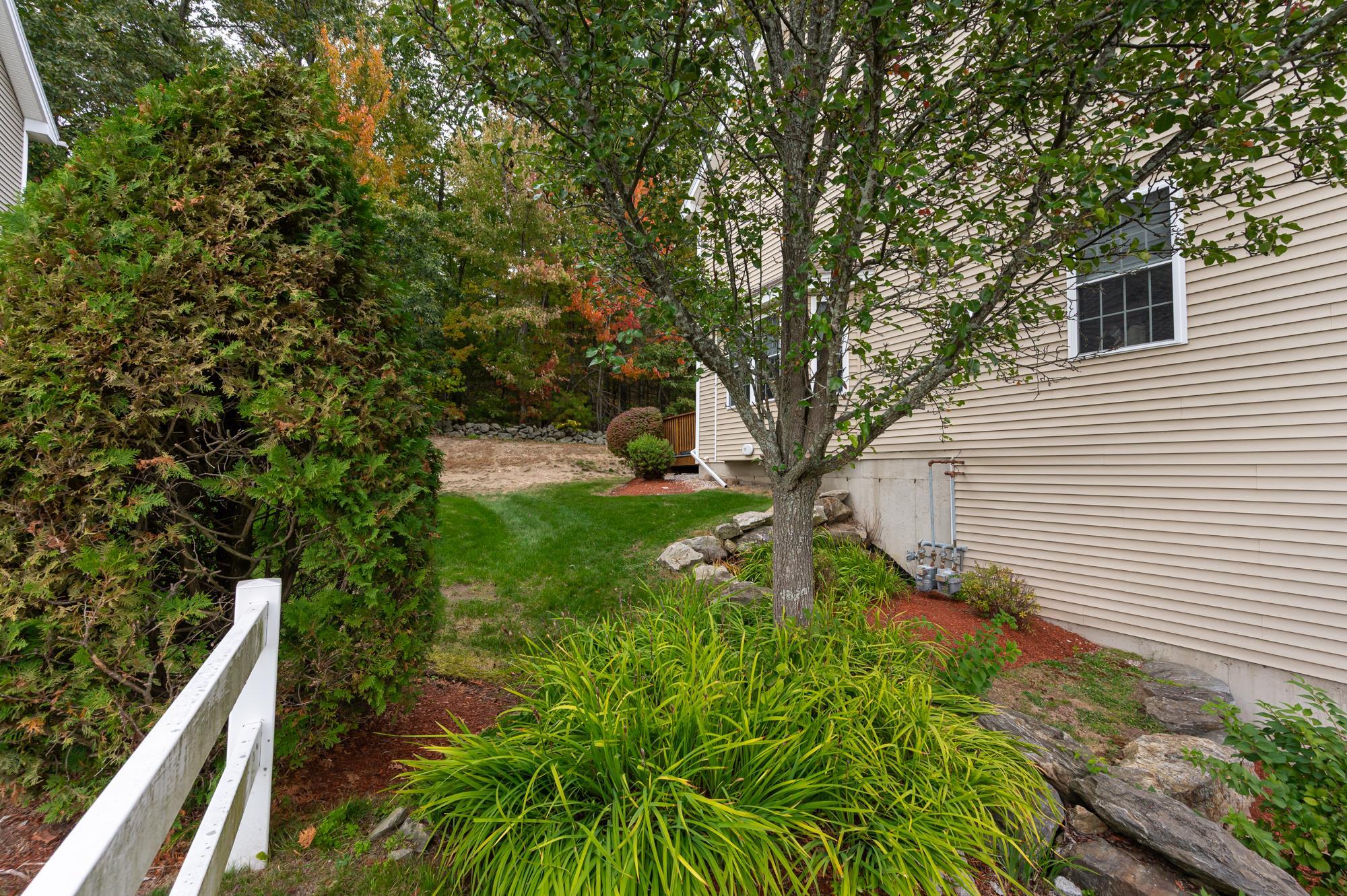 25 Clearview Circle, Unit A Hudson, NH 03051 - Photo 35 of 46