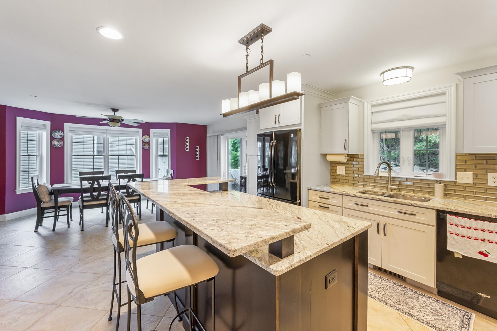 25 Clearview Circle, Unit A Hudson, NH 03051 - Photo 5 of 46