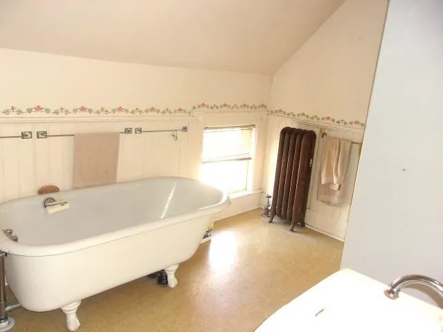 $179,900 | 6 Chapel Street, Haverhill, NH 03785