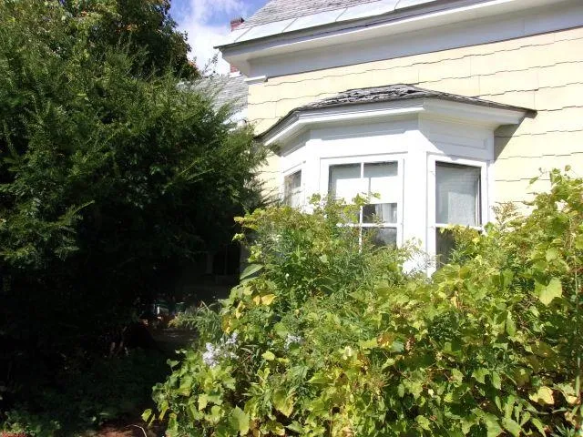 $179,900 | 6 Chapel Street, Haverhill, NH 03785