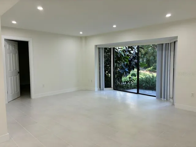 $1,395 | 5999 Village Circle North, Unit 990, Orlando, FL 32822