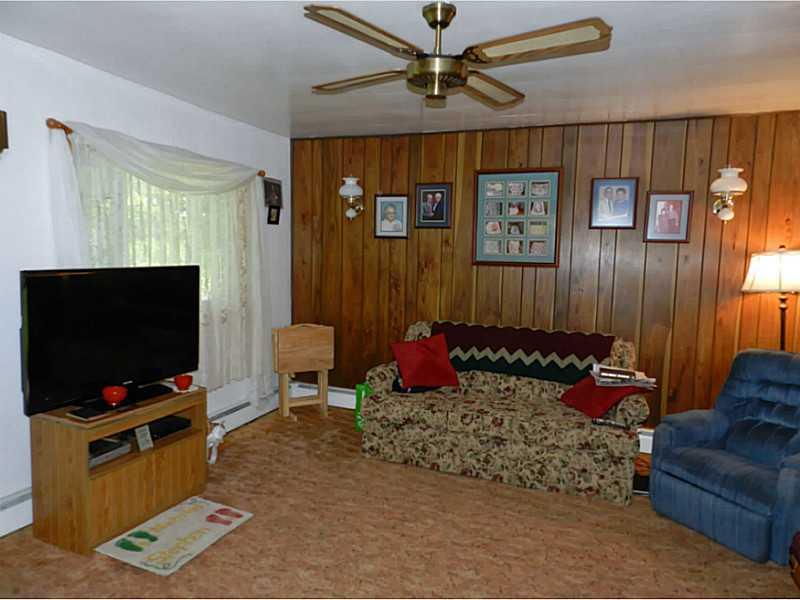 4232 Ellwood Road New Castle, PA 16101 - Photo 4 of 12 Living Room.