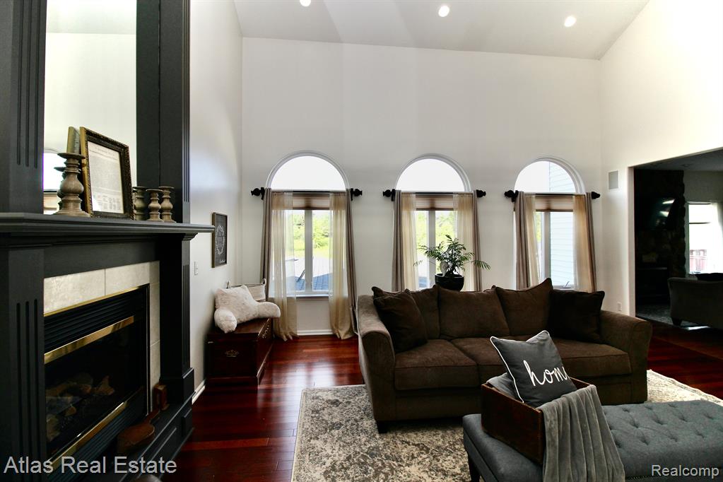 3333 North Henderson Road Davison, MI 48423 - Photo 12 of 72