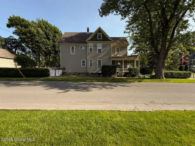 $240,000 | 126 Kingsboro Avenue, Gloversville, NY 12078