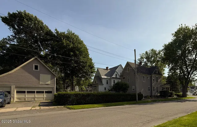 $240,000 | 126 Kingsboro Avenue, Gloversville, NY 12078