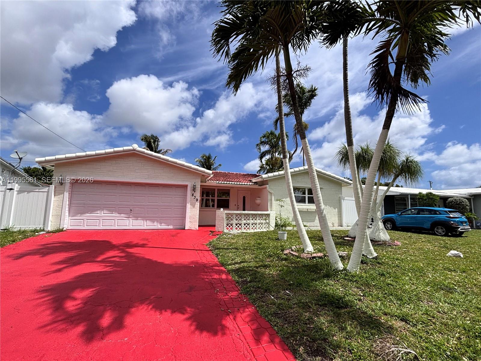 839 South Highland Drive, Unit RIGHT Hollywood, FL 33021 - Photo 2 of 28 Photo 2