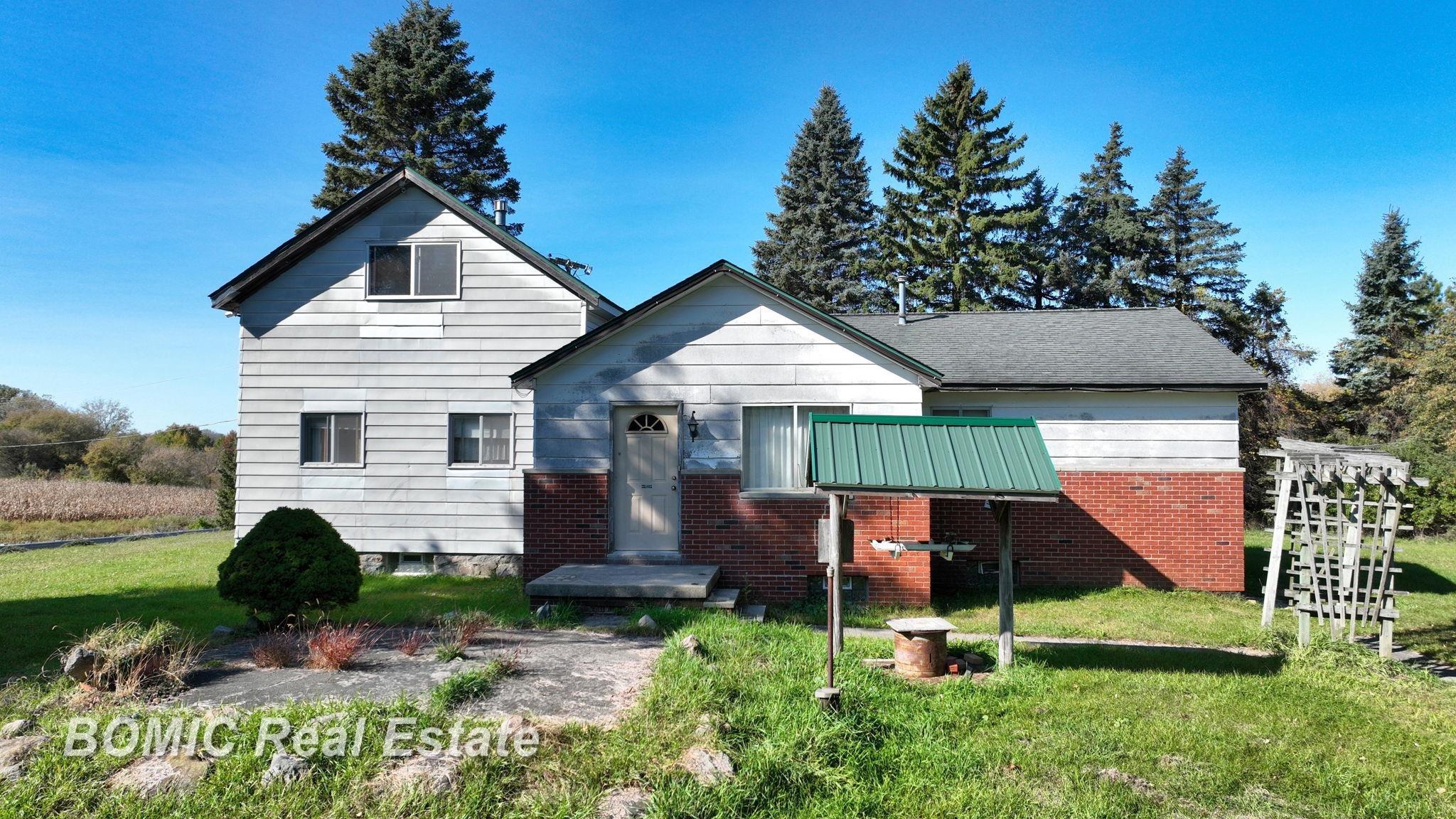 1548 West Saginaw Road Mayville, MI 48744 - Photo 1 of 23