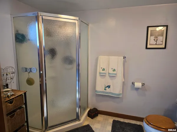 $199,000 | 1410 East Locust Street, Canton, IL 61520