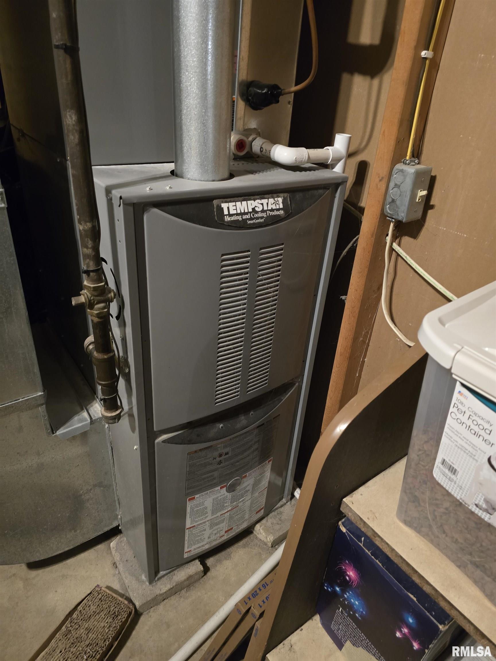 1410 East Locust Street Canton, IL 61520 - Photo 43 of 57