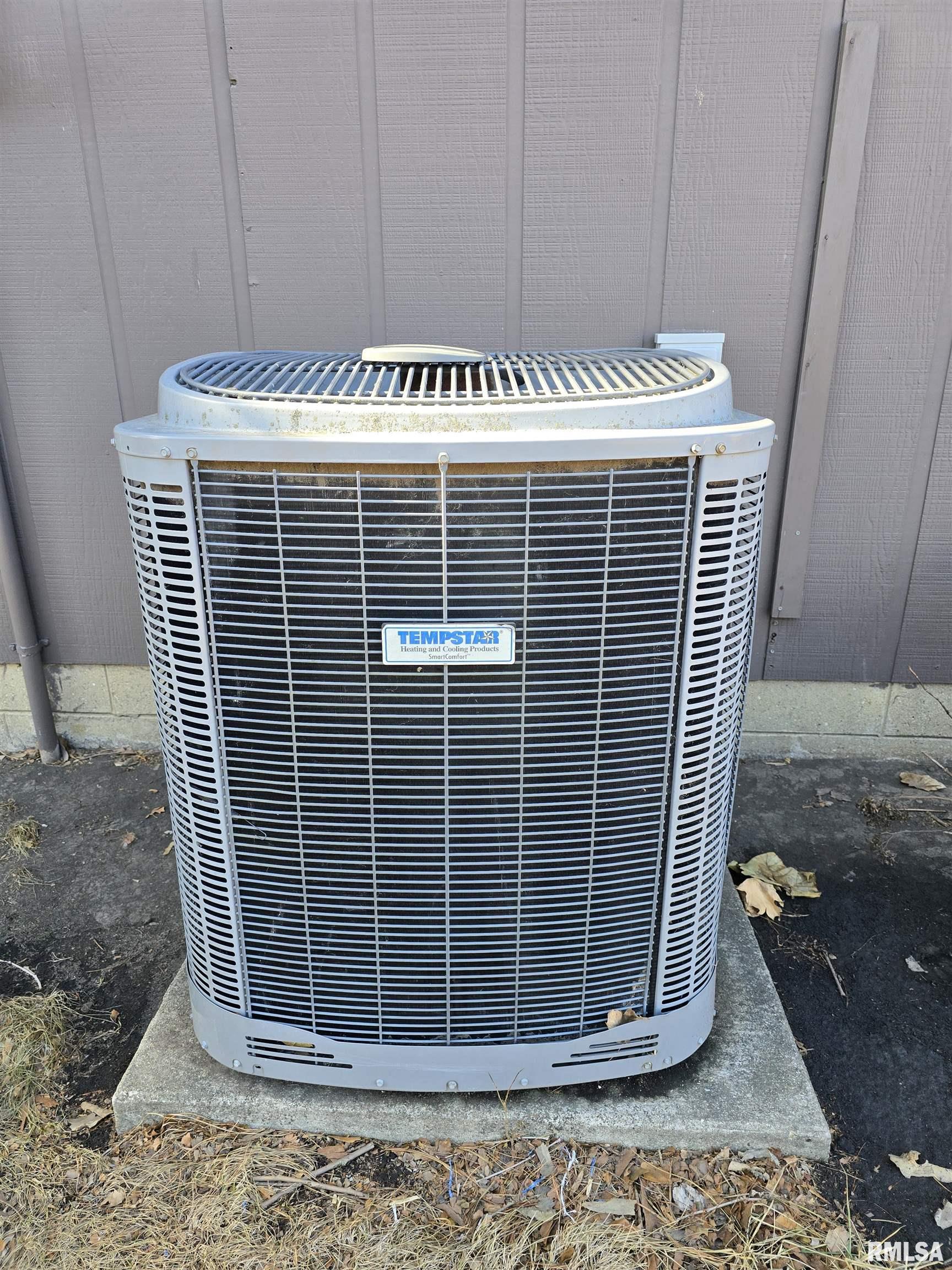 1410 East Locust Street Canton, IL 61520 - Photo 46 of 57