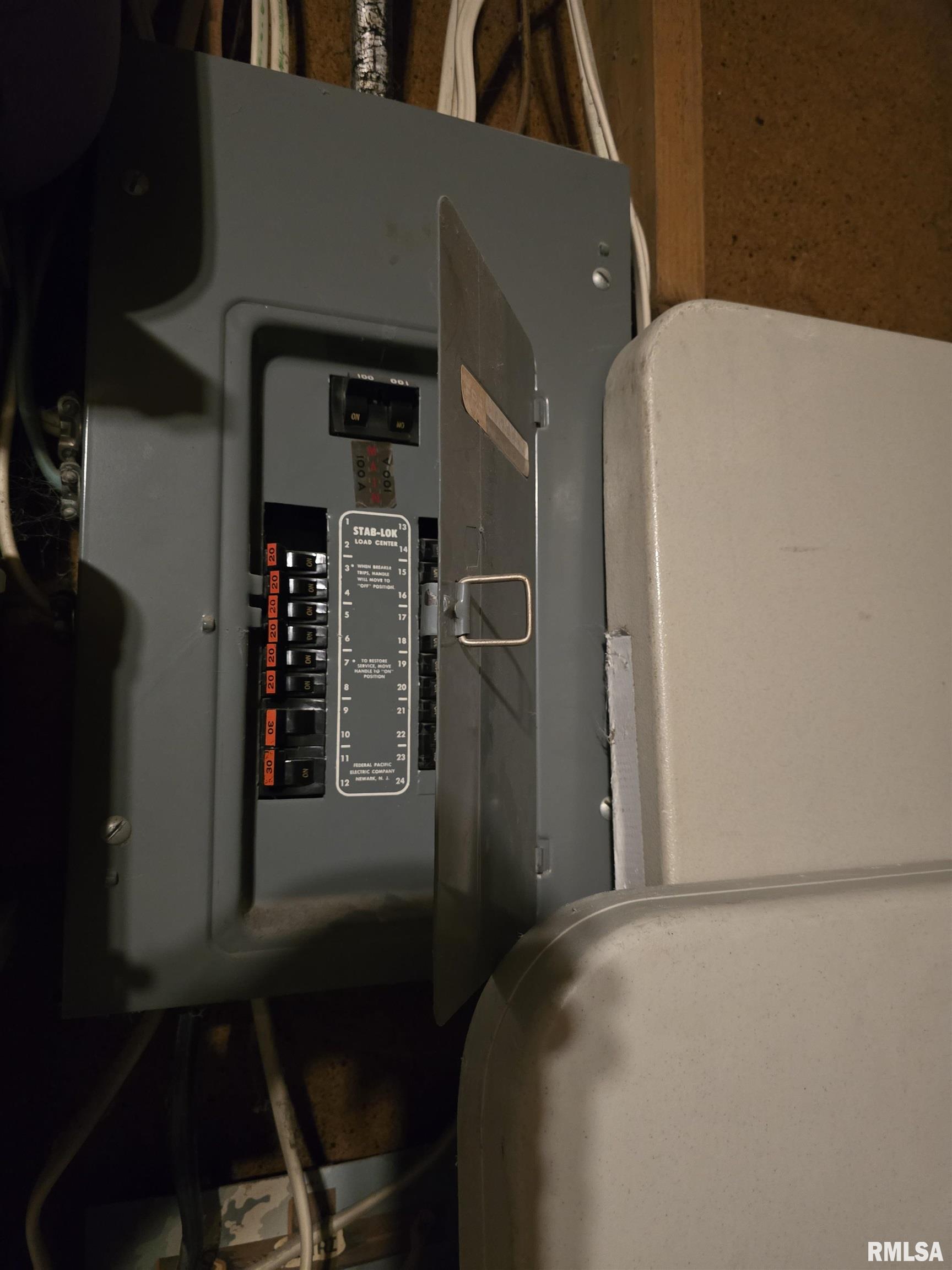 1410 East Locust Street Canton, IL 61520 - Photo 47 of 57