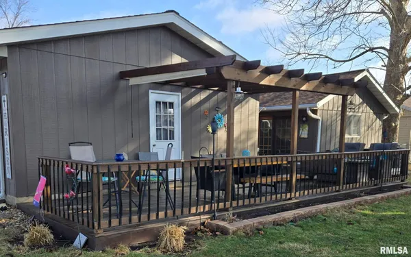 $199,000 | 1410 East Locust Street, Canton, IL 61520