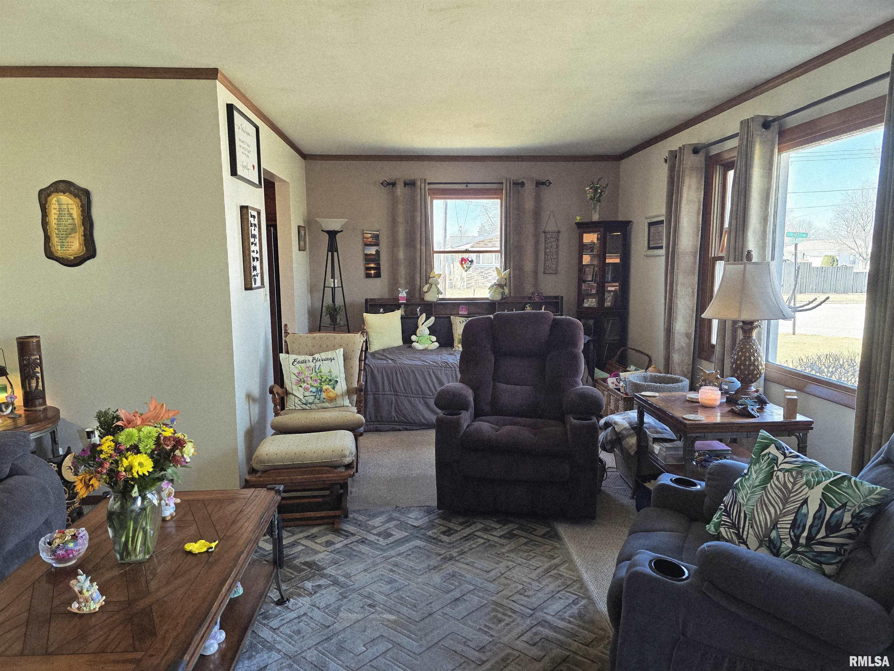 1410 East Locust Street Canton, IL 61520 - Photo 5 of 57