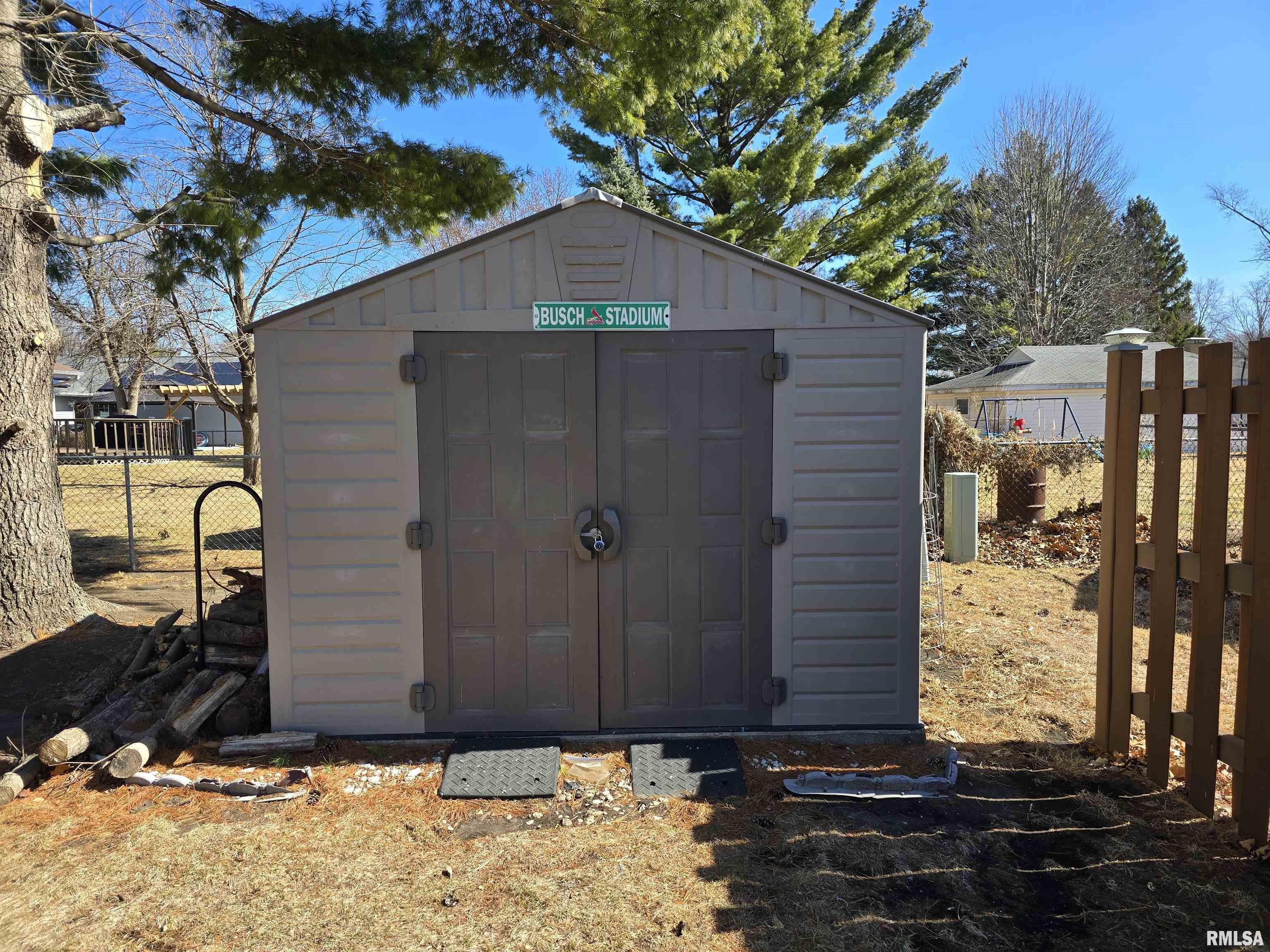 1410 East Locust Street Canton, IL 61520 - Photo 53 of 57