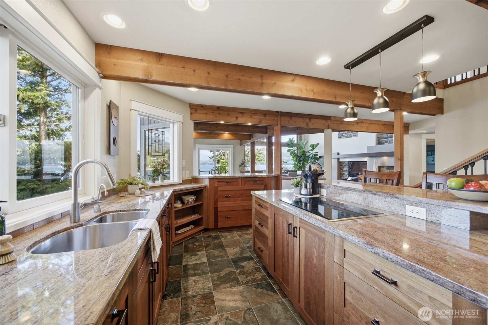 2313 North Shore Road Bellingham, WA 98226 - Photo 17 of 40
