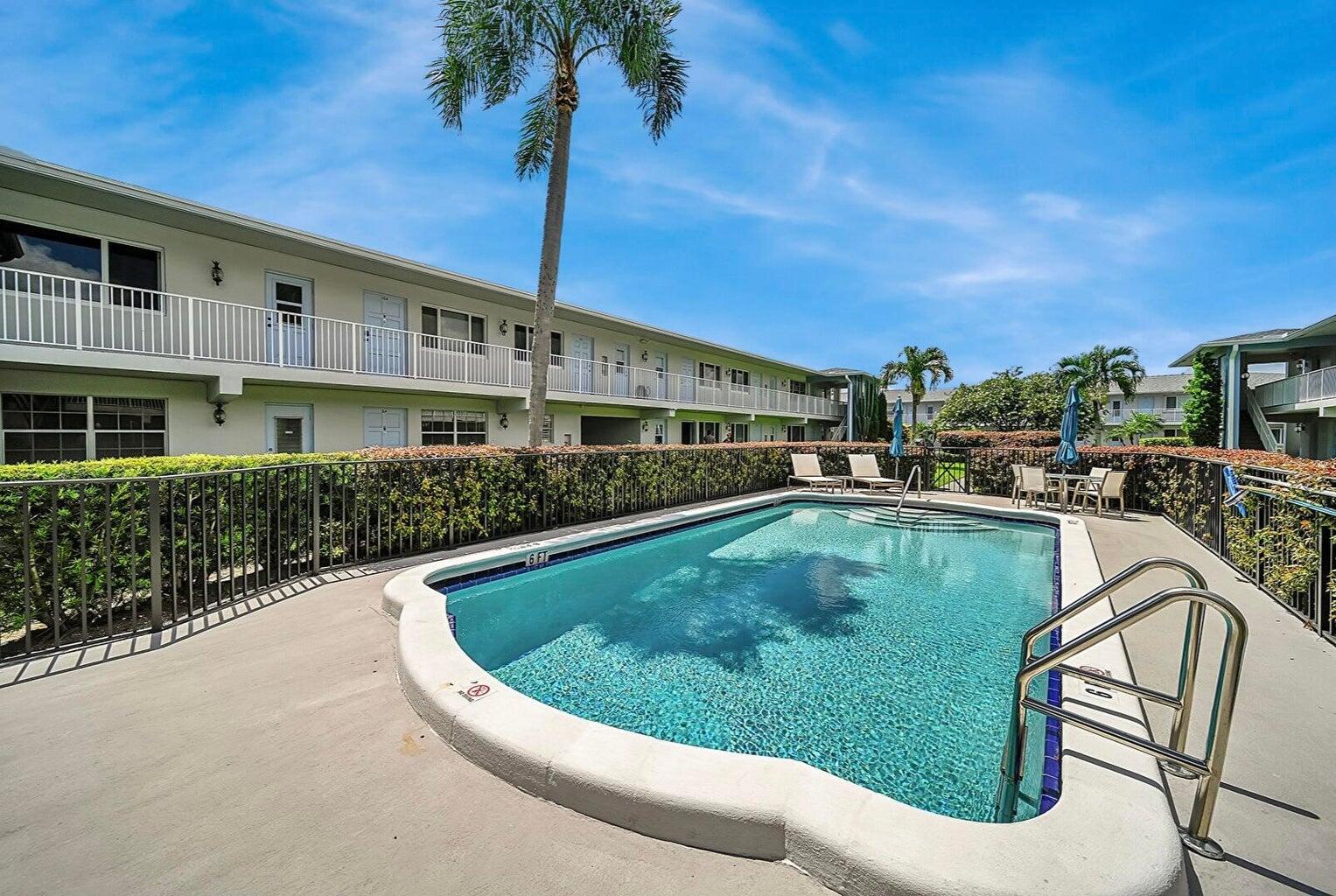 2110 Northeast 42nd Street, Unit 1B Lighthouse Point, FL 33064 - Photo 2 of 45 Pool