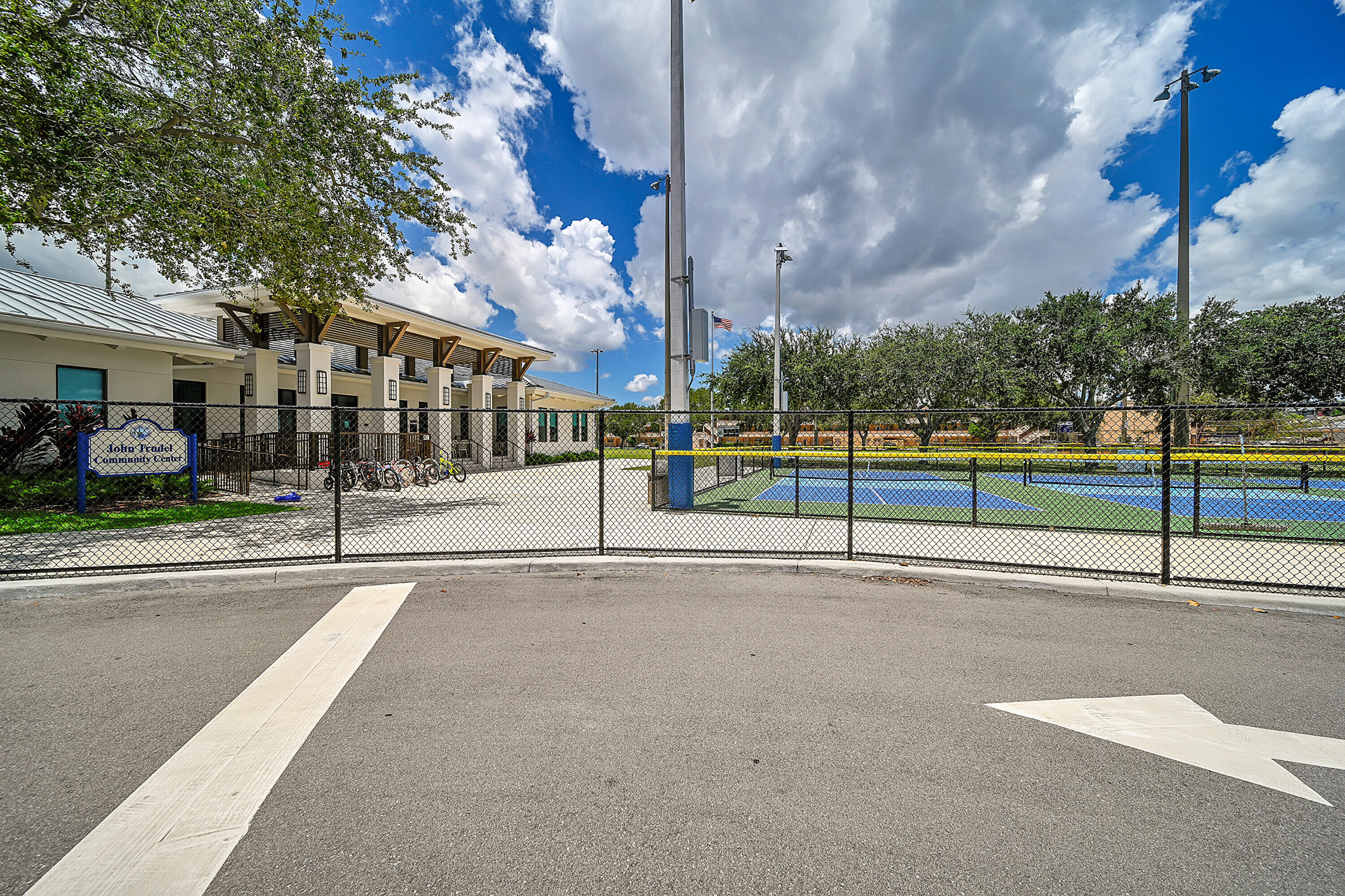 2110 Northeast 42nd Street, Unit 1B Lighthouse Point, FL 33064 - Photo 44 of 45 Park