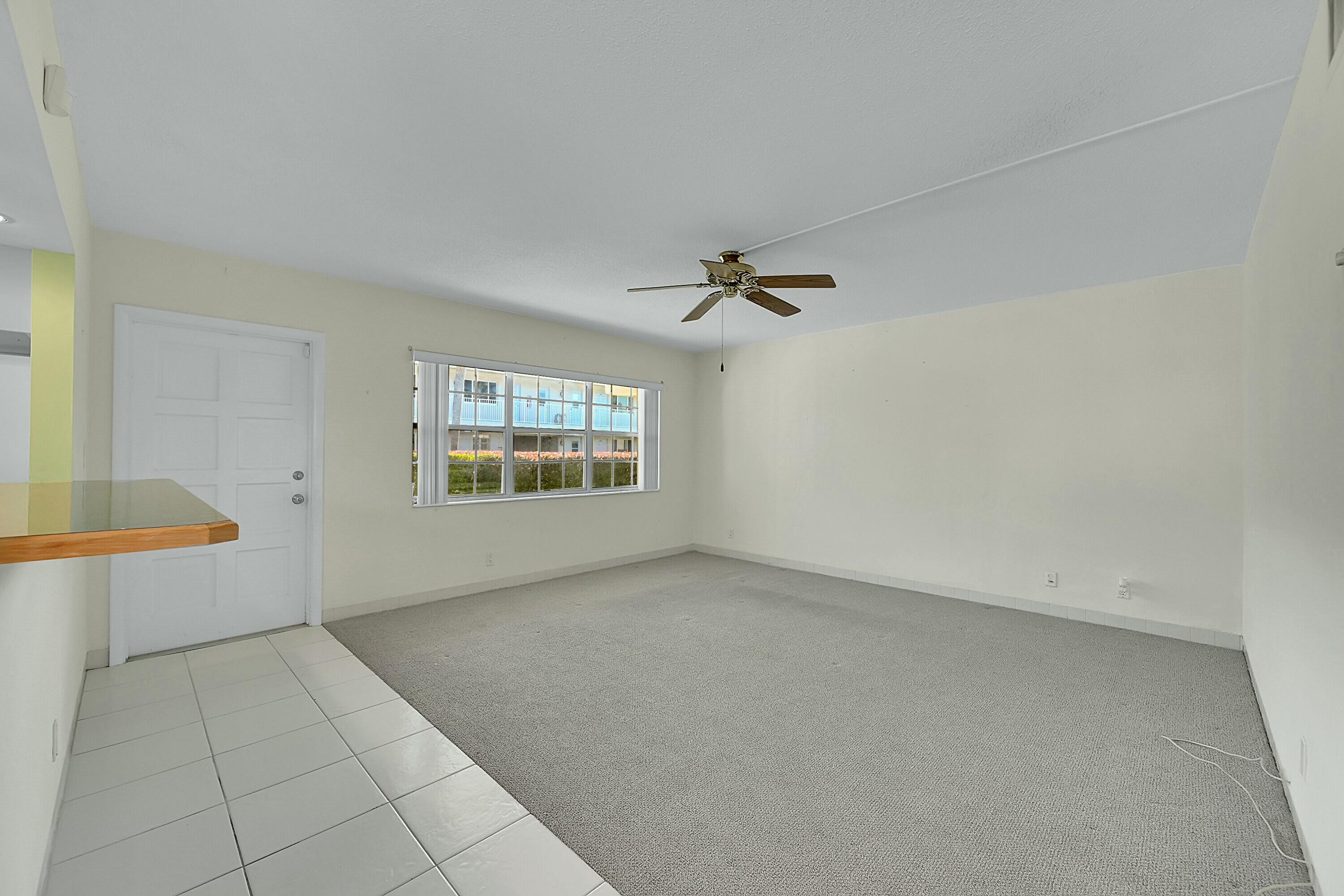 2110 Northeast 42nd Street, Unit 1B Lighthouse Point, FL 33064 - Photo 9 of 45 Living Area