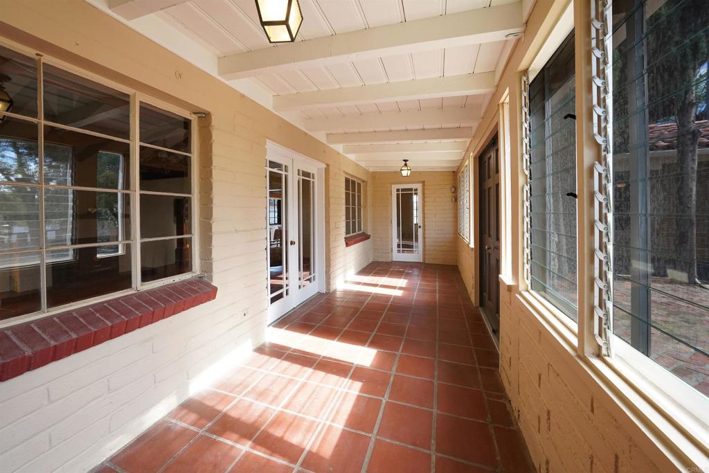 1077 Pine Street Ramona, CA 92065 - Photo 30 of 51 a lobby with furniture and a rug