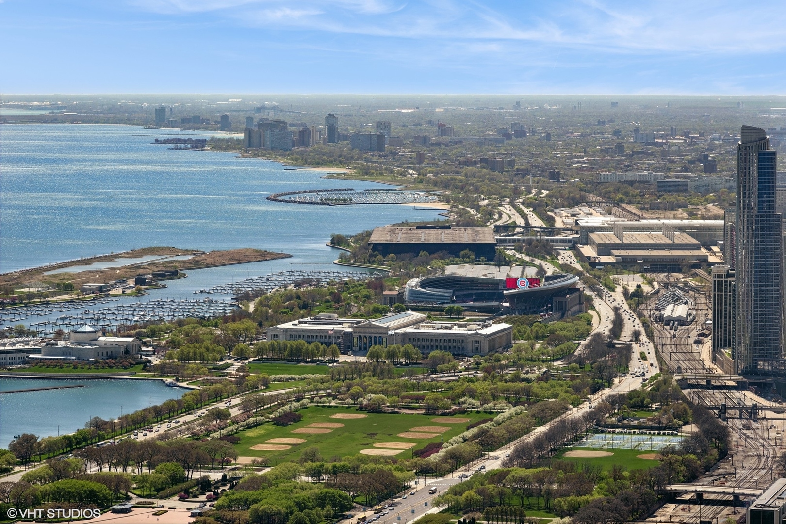 401 North Wabash Avenue, Unit 69E Chicago, IL 60611 - Photo 34 of 62 a view of lake view and mountain