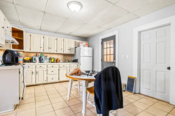 $1,199,800 | 545-547 White Mountain Highway, Milton, NH 03851