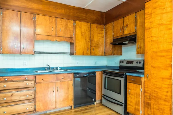 $1,199,800 | 545-547 White Mountain Highway, Milton, NH 03851