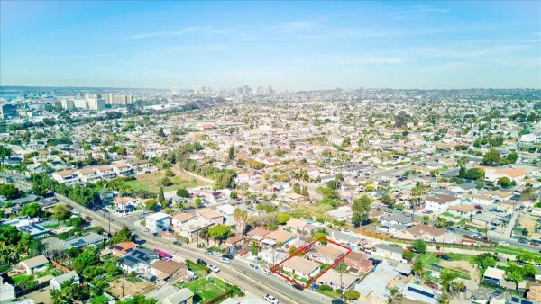 $1,049,500 | 4250-52 Division Street, San Diego, CA 92113
