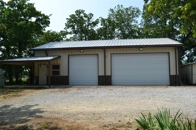 a front view of house with yard