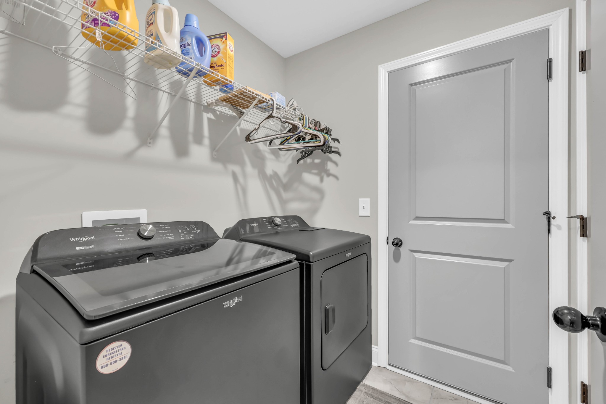 834 Limestone Way Clarksville, TN 37043 - Photo 20 of 26 a utility room with dryer and washer