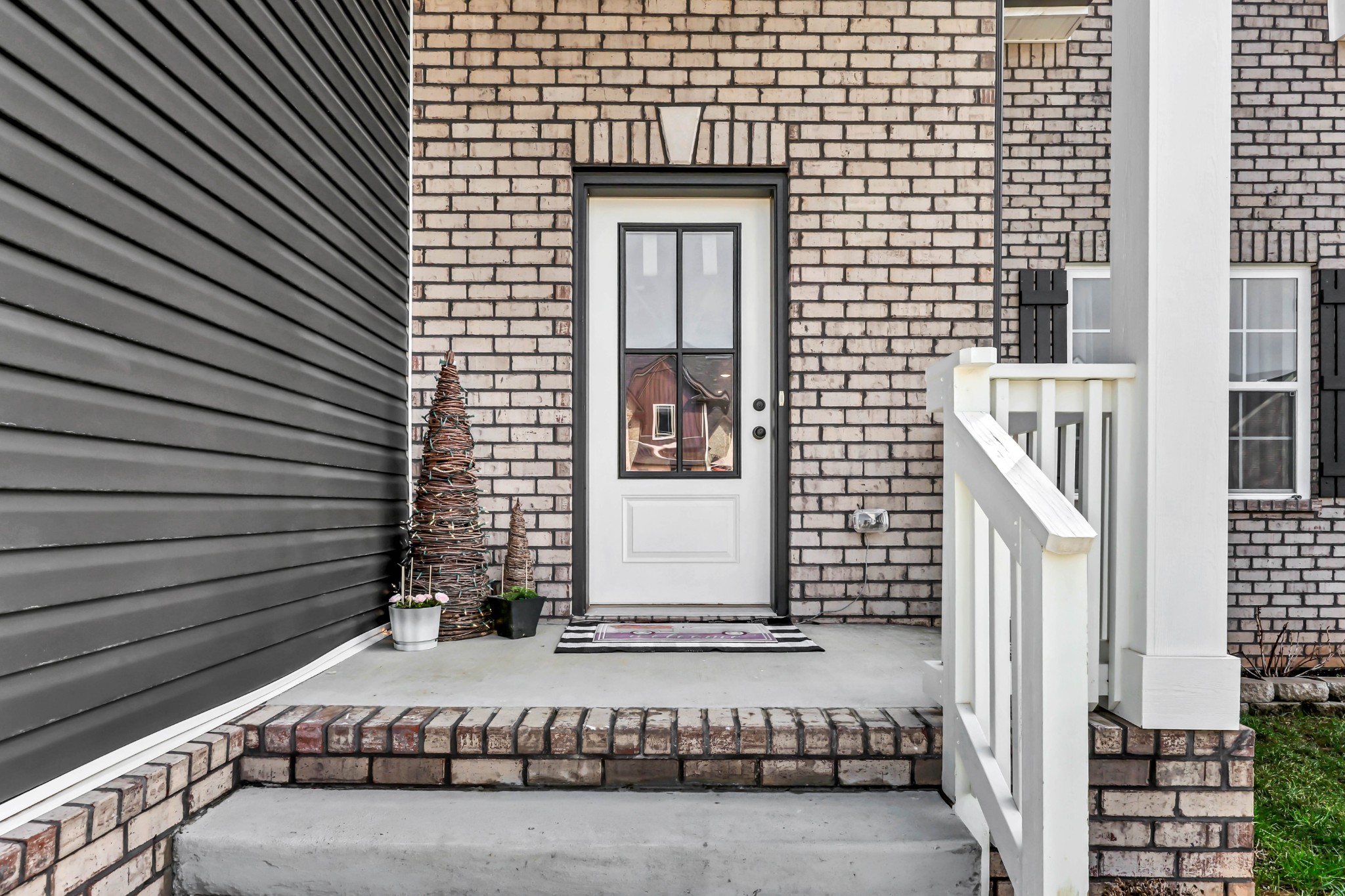 834 Limestone Way Clarksville, TN 37043 - Photo 4 of 26 a view of entrance