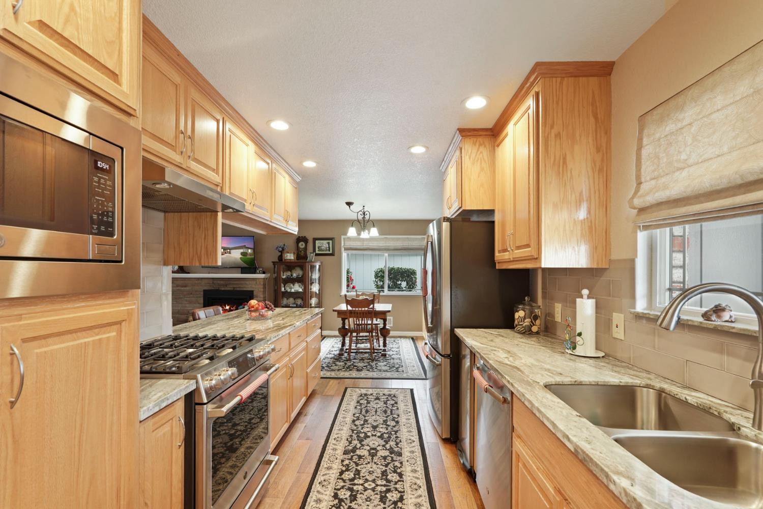 3721 Marigold Lane Modesto, CA 95356 - Photo 14 of 39