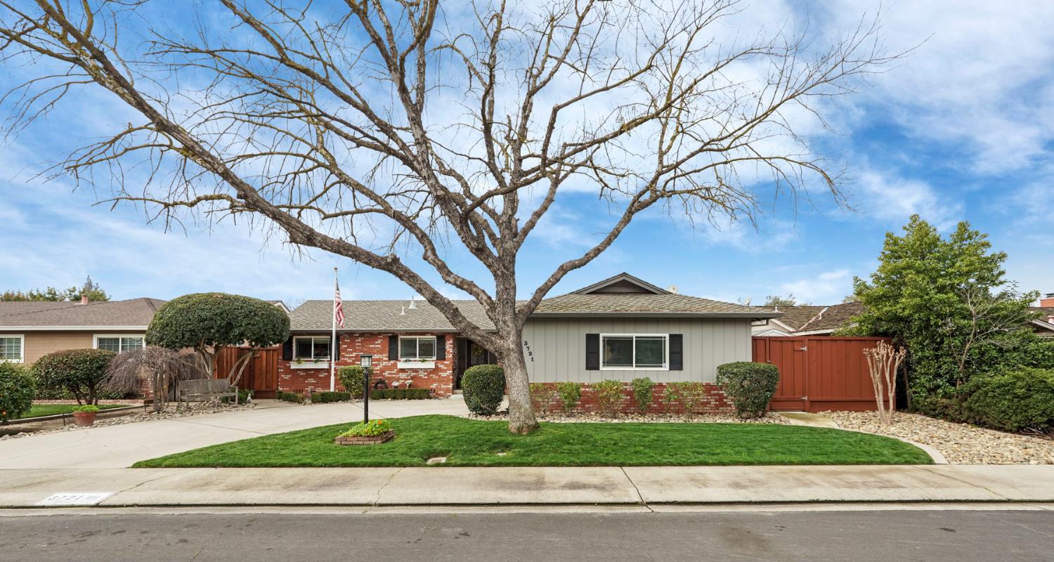 3721 Marigold Lane Modesto, CA 95356 - Photo 4 of 39