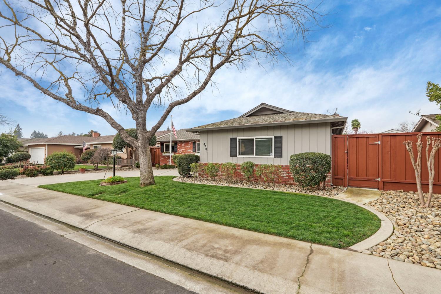 3721 Marigold Lane Modesto, CA 95356 - Photo 5 of 39