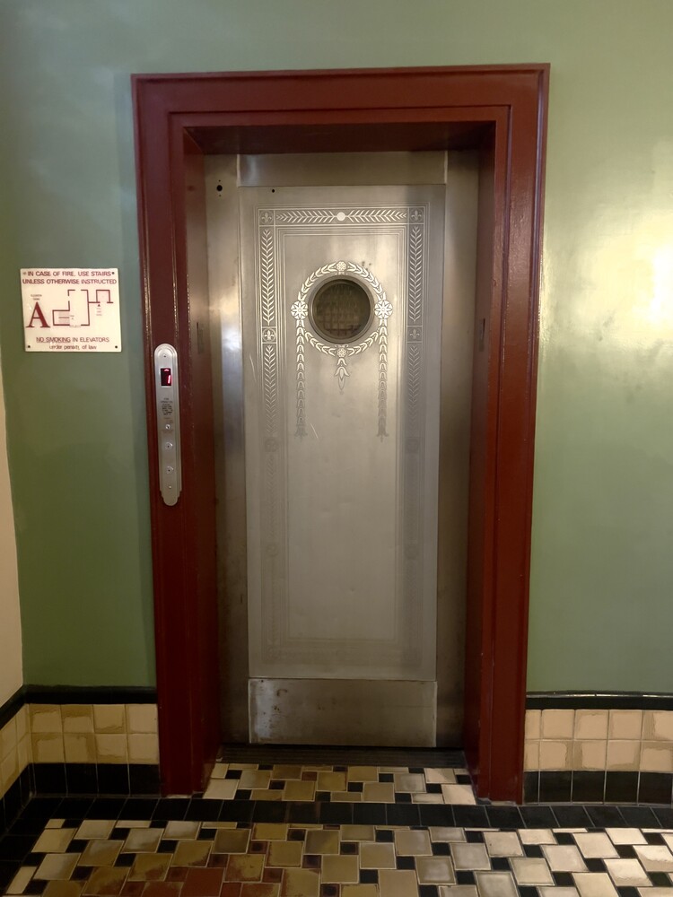 180 West 93rd Street, Unit 2E Manhattan, NY 10025 - Photo 18 of 20 a view of a wooden door