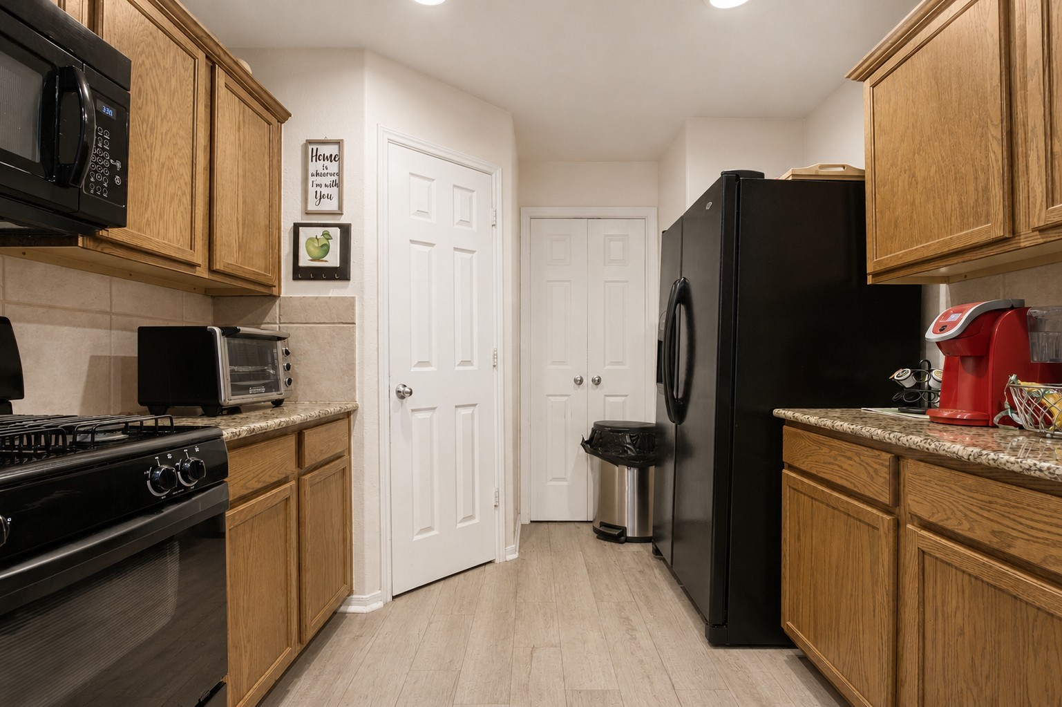 6702 Northridge Trace Lane Spring, TX 77379 - Photo 14 of 48 A.I. Generated Color Swap