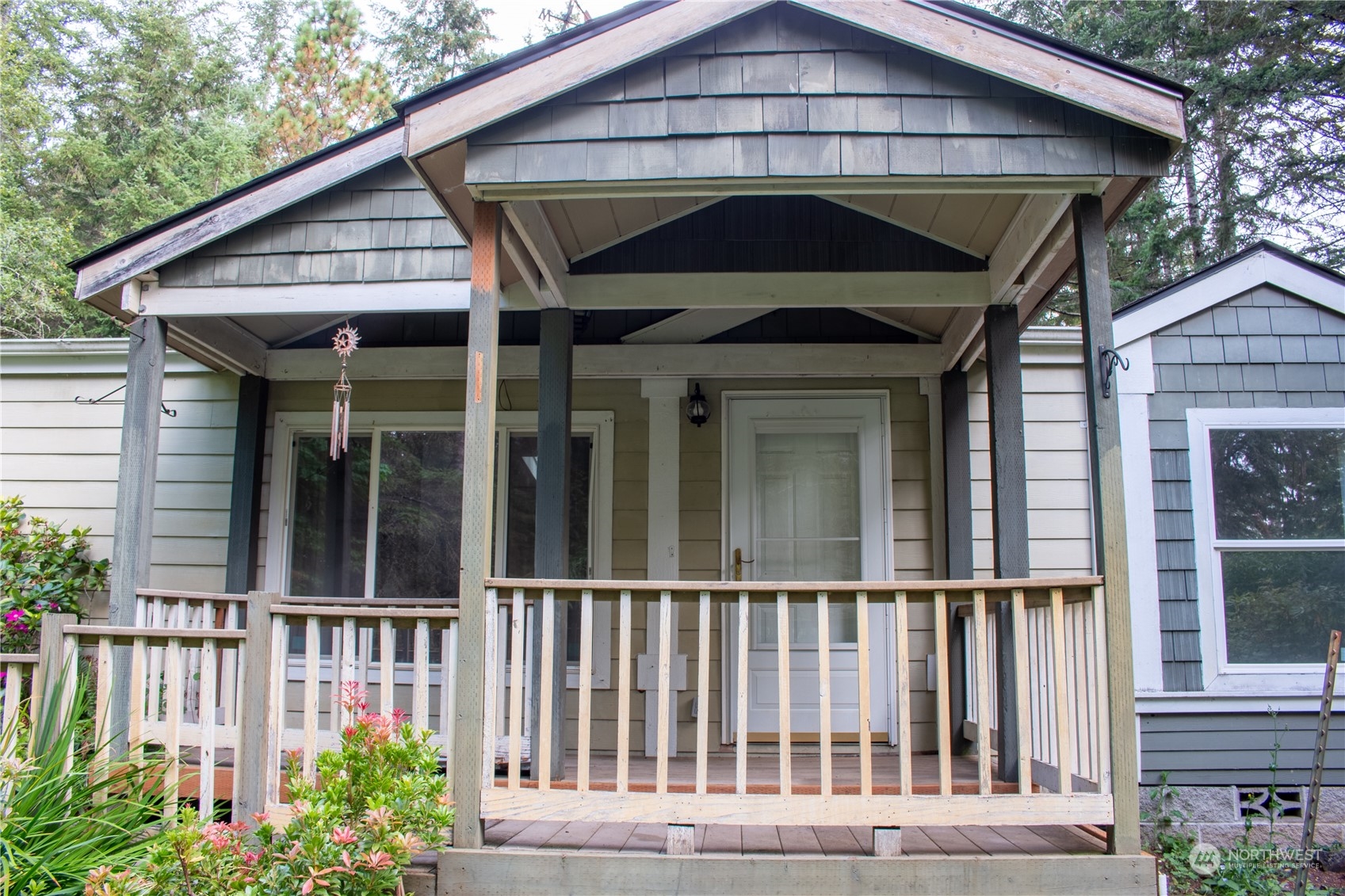 801 Thomas Road Grapeview, WA 98546 - Photo 2 of 21 Gallery Image 2