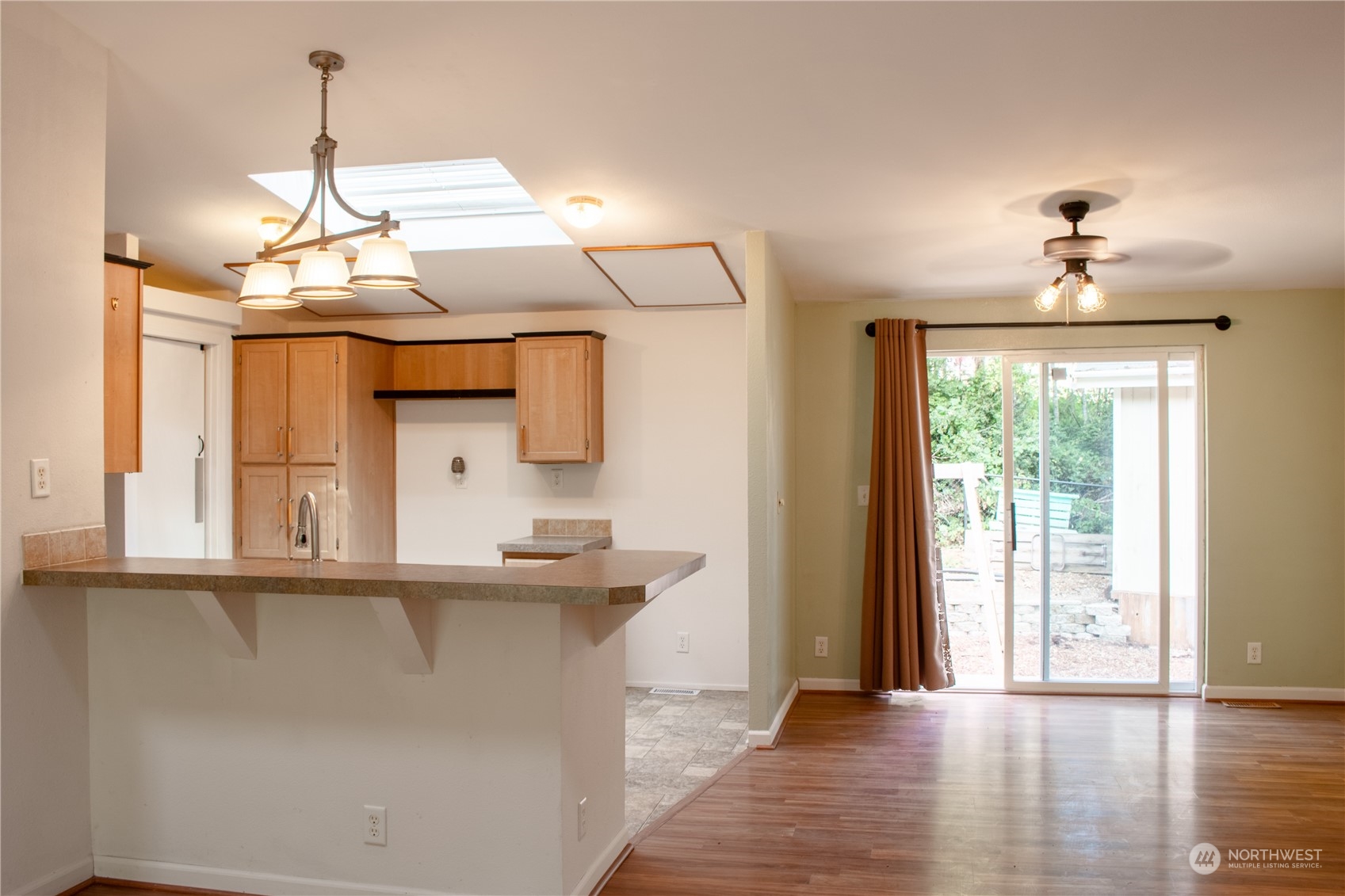 801 Thomas Road Grapeview, WA 98546 - Photo 3 of 21 Gallery Image 3