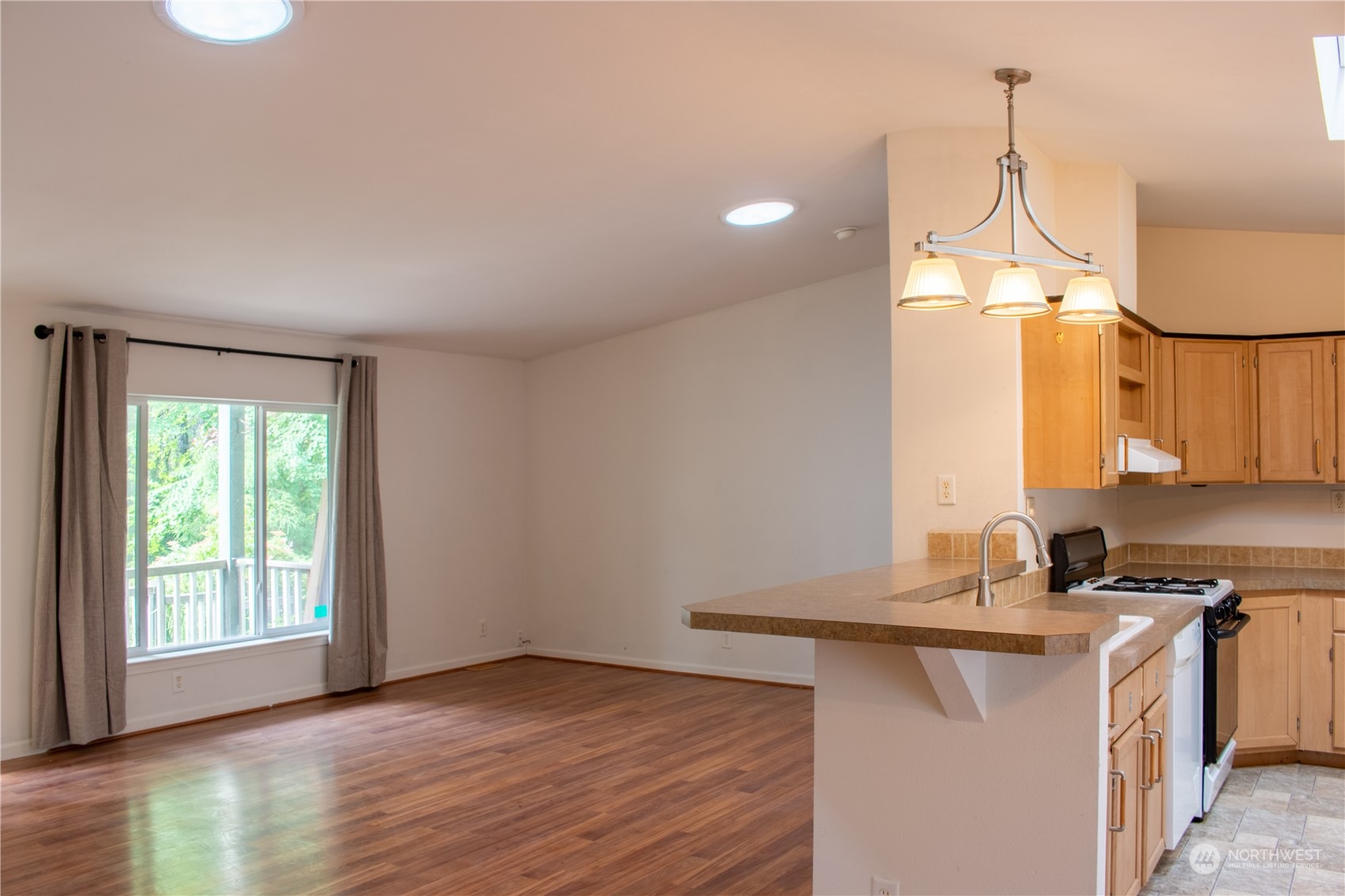 801 Thomas Road Grapeview, WA 98546 - Photo 4 of 21 Gallery Image 4